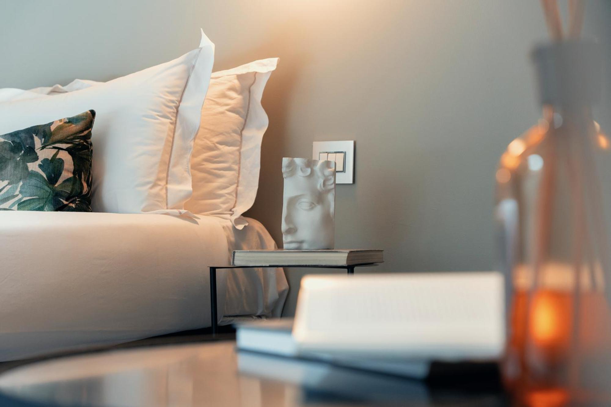 Vite - By Naman Hotellerie Rome